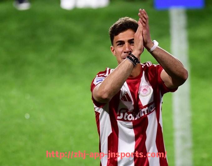 江南体育APP下载-世俱杯球员传球视野广度与创造力培养